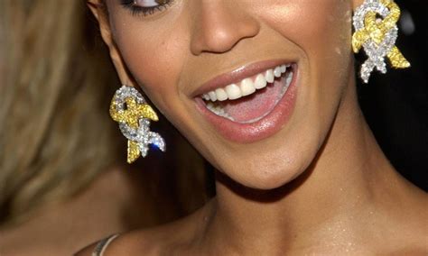 9 Sexy Celebrities With The Best Teeth In Hollywood Fame Focus