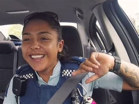 Qld Police Twitter Facebook Go Crazy For Photo Of Hot Female Cop