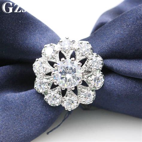 Gzjy New Fashion Clear Crystal White Gold Color Beautiful Flower Zircon Brooch Pin Jewelry For