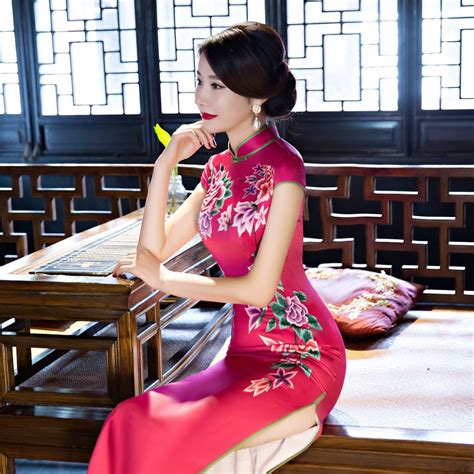 Long Cheongsam Chinese Ladies Elegant Silk Vintage Chinese Traditional Plus Size For Women