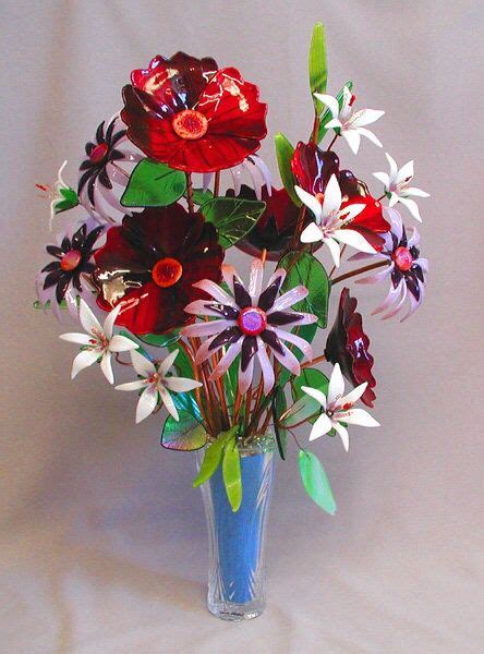 Click through to watch this video on sbitv.com. Fused glass flower bouquet made using Creative Paradise ...