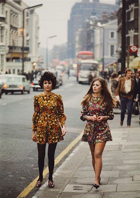 Swinging London 1967 1967 Fashion 60s And 70s Fashion Vintage Street Fashion Fashion Mode