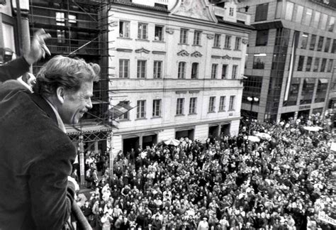 Vaclav Havel 75 Czech Playwright Who Led Velvet Revolution The