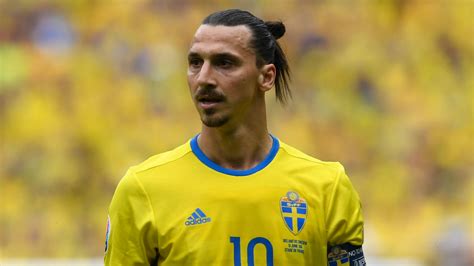 Zlatan Ibrahimovic Claims World Cup Is His Decision Sporting News Canada