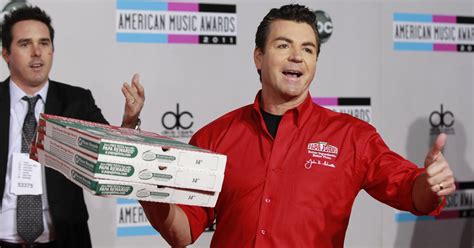 Pizza Chain Papa John’s Founder John Schnatter Resigns After Apologising For Racial Slur