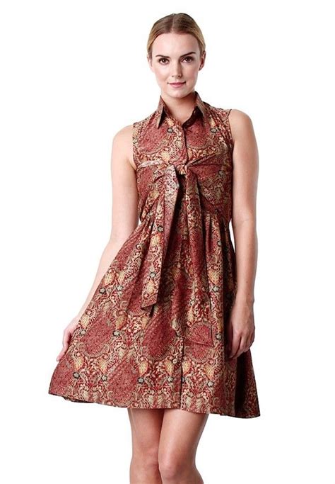 Batik Goes Hollywood Voguemagz Batik Dress Batik Fashion Dresses