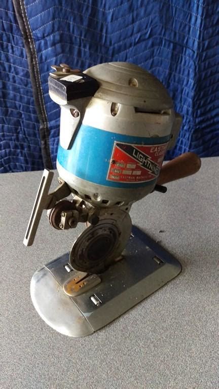 Lot 77 Eastman Lightning Class 355 Round Blade Cutter Wirebids