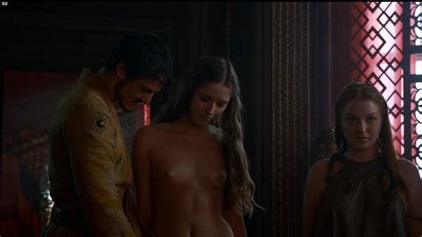 Nude Video Celebs Josephine Gillan Nude Kristen Gillespie Nude Game Of Thrones S04e01 2014