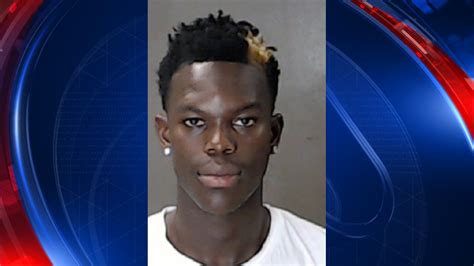 Police Atlanta Hawks Guard Dennis Schroder Charged With Battery