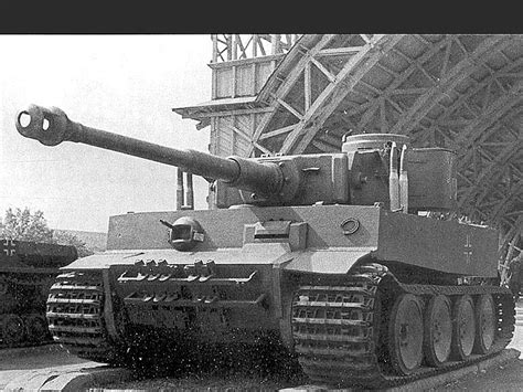 Pz Kpfw VI Tiger initial s Pz Abt 502 Ленинград 1942 Каропка