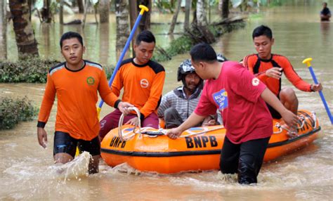 alami banjir longsor terparah di jateng tanggap darurat purworejo sampai 18 juli