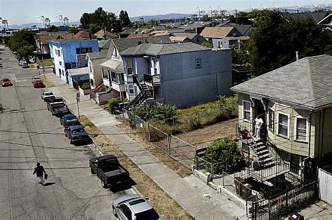 top 10 most dangerous cities in the u s los angeles neighborhoods compton california los