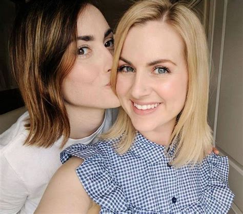 Pin By 🌈madison🌸 On Rose And Rosie ️ Rose And Rosie Cute Lesbian