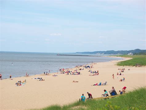 12 Most Wonderful Beaches On Lake Michigan