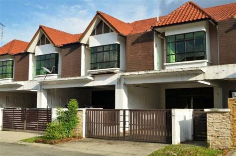 Malaysia ini adalah berdasarkan adat malaysia. Bolehkah isteri tidak bekerja tuntut harta sepencarian?