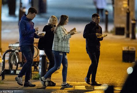 Britons Enjoy One Final Late Night Out Before Boris Johnsons 10pm Closing Time Comes Into Force