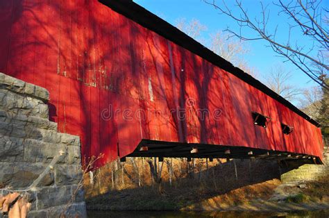 Red Covered Bridge Stock Photo Image Of Antique Rustic 16914342