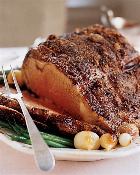 It's got a little something for everyone. Martha's All-Time Favorite Christmas Menus and Moments | Prime rib roast, Rib roast, Roast ...