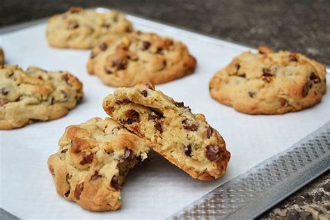 levain bakerys famous chocolate chip cookie recipe
