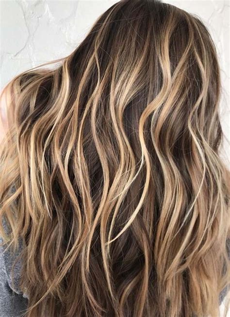 Chestnut hair with honey blonde ombré highlights is jessica alba's signature look, and it's not hard to see why. Glorious Blonde Highlights with Brown Hair Ideas ...