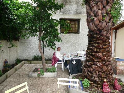 Link per il sito di magliette : A Casa Totti (Rome, Italy) - B&B Reviews - TripAdvisor