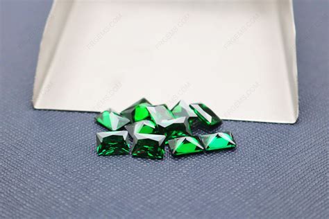 Cubic Zirconia Green Color Rectangle Shape Princess Cut 7x5mm Gemstones