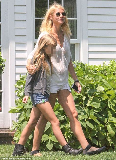Gwyneth paltrow admitted that her and chris martin's daughter apple is embarrassed by gwyneth paltrow isn't a regular mom, she's a cool mom—well, according to everyone but her daughter apple. Gwyneth Paltrow enjoys outing with daughter Apple on family vacation | Daily Mail Online