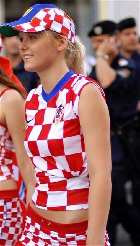 Croatian Fan Soccer Girl Football Girls Hot Football Fans
