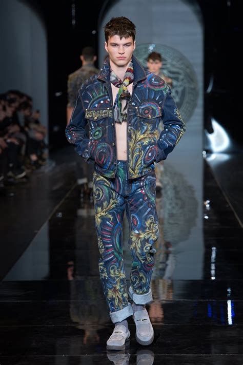 Versace Men Autumnwinter 2013 Goes Bold And Big His Style Diary