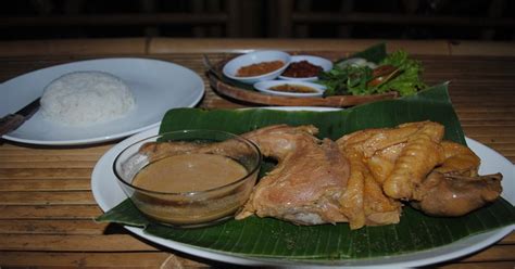 Yes, tepatnya di daerah pajangan, bantul. Mencicipi Ayam Ingkung Gurih Khas Sleman : Okezone Lifestyle