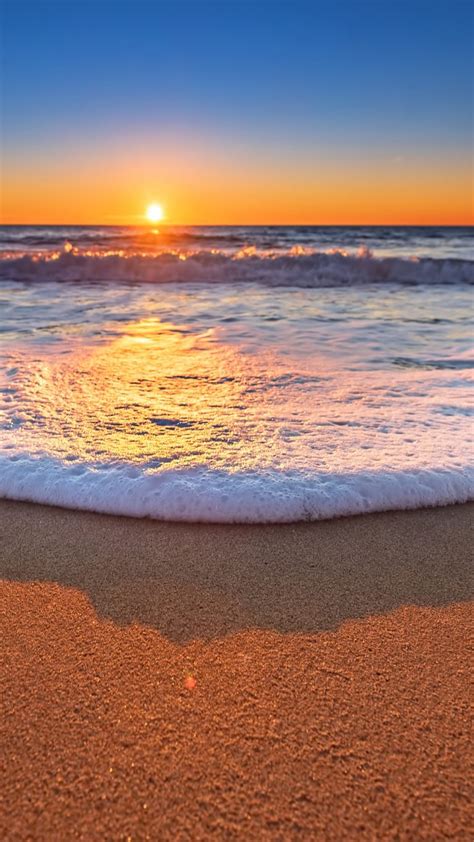 Sunset On The Beach With Beautiful Sky Windows 10