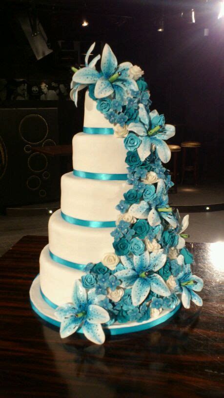 Pin By Sarah Boysel On Parties And Weddings Wedding Cakes Cake