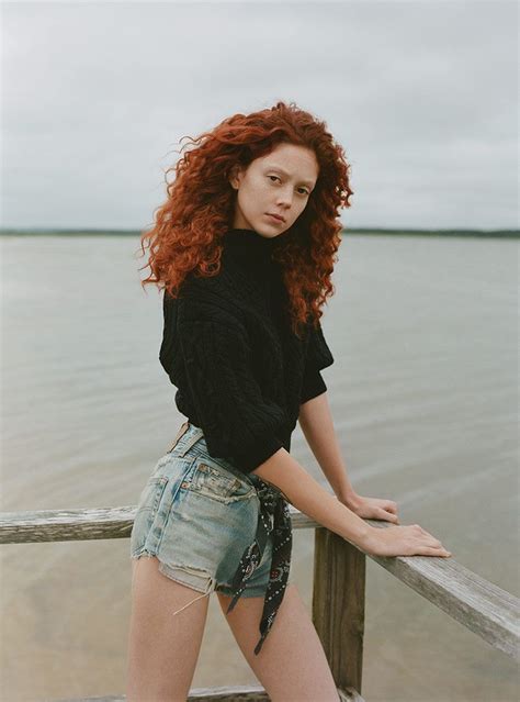 Pin By Eagerheart On Ship Flout Red Hair Woman Curly Ginger Hair Pretty Redhead