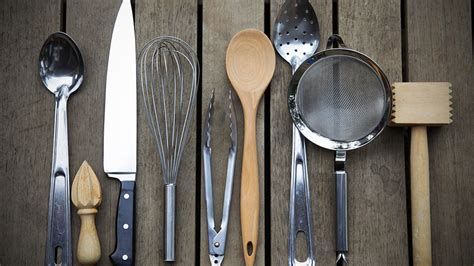 Use our ladles, tongs, pie servers, and other serving utensils to dish out exact portions. Kitchen Tools Chefs Use