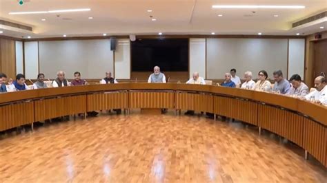 PM Modi Chairs Key Union Cabinet Meeting Amid Parliament Special