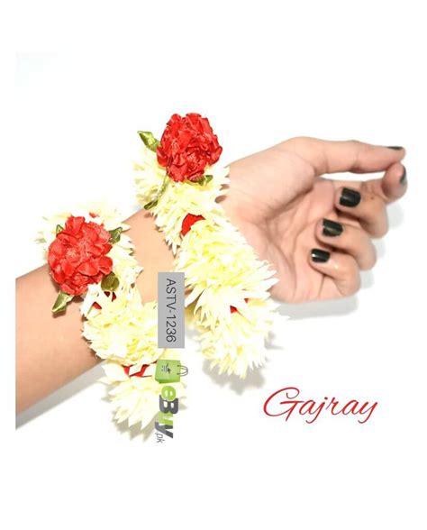 Buy Artificial Gajra Flower Kangan For Wedding At Best Price In Pakistan