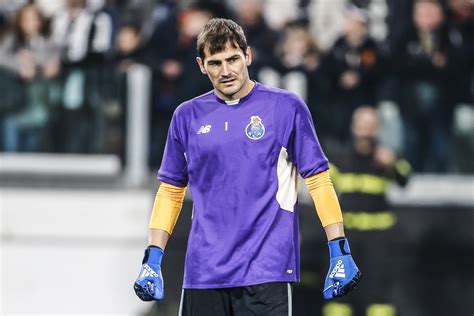 Iker Casillas Heart Attack Sends Goalie To Hospital