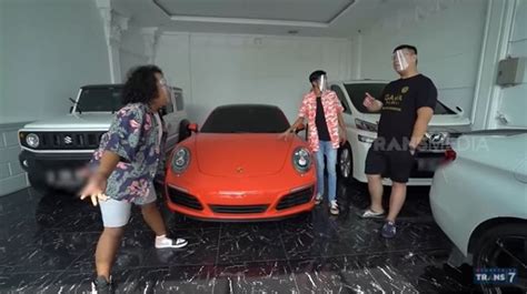 10 Potret Rumah Mewah Billy Martono Crazy Rich Cilegon Berkonsep