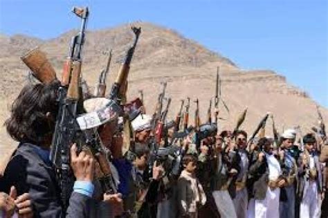 قتلى وجرحى في انتفاضة قبلية مسلحة ضد مليشيا الحوثي بأول مدينة يمنية المشهد اليمني
