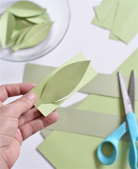 Diy Paper Leaf Garland Flower Crafts Paper Flower Tutorial Paper Leaves