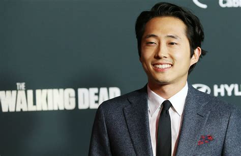 Steven Yeun Says That Walking Dead Writers Didnt Know What To Do