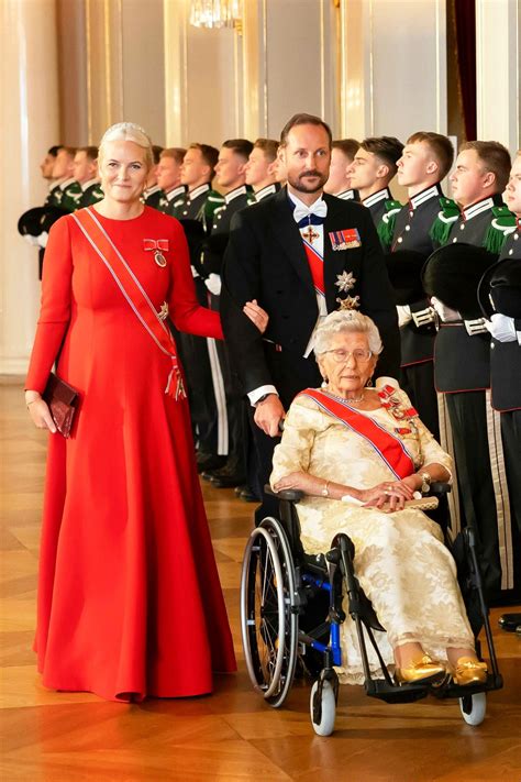 The Crown Prince And Crown Princess Of Norway Attend Stortingsmiddagen 2022 — Royal Portraits