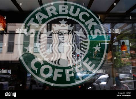 Starbucks Logo Hi Res Stock Photography And Images Alamy