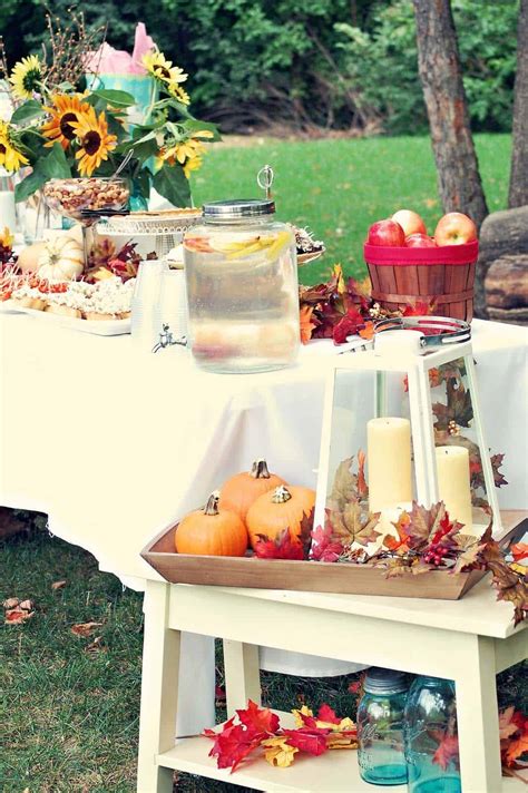30 Fabulous Outdoor Decorating Ideas To Host A Fall Party