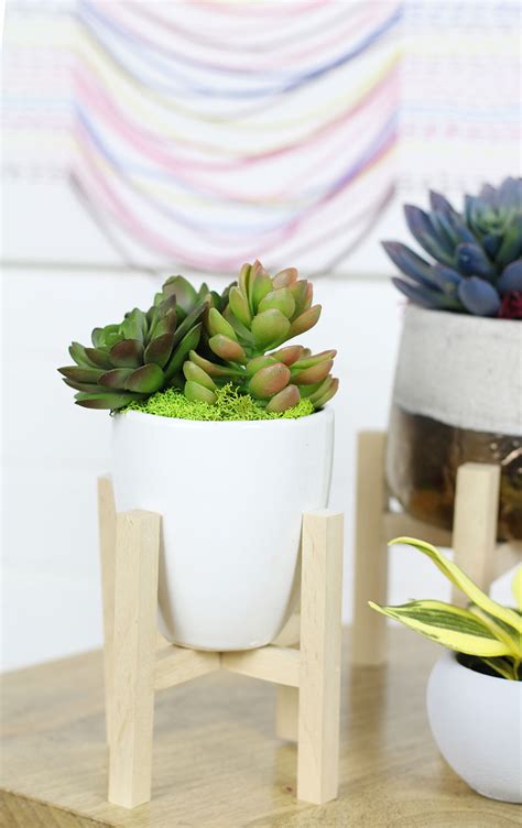 10 Beautiful Diy Planters For Spring Resin Crafts