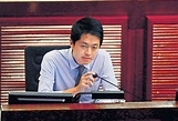 審議國歌法 許智峯被抬離場 - 晴報 - 港聞 - 新聞 - D190319