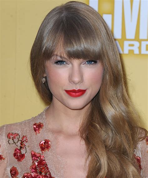 Taylor Swift Natural Hair Color Taylor Swifts Hairstyles And Hair