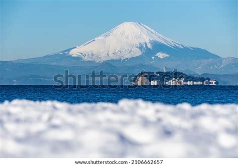 Mt Fuji Enoshima Zushi Beach Kanagawa Stock Photo 2106662657 Shutterstock
