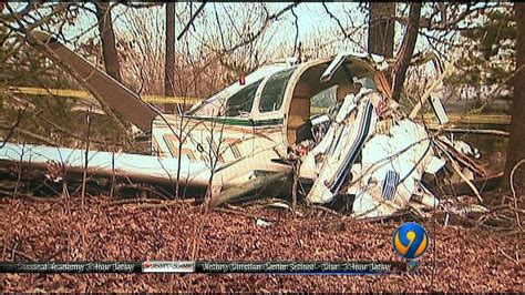 Faa Ntsb Investigate After 4 Hurt In Plane Crash On Takeoff From