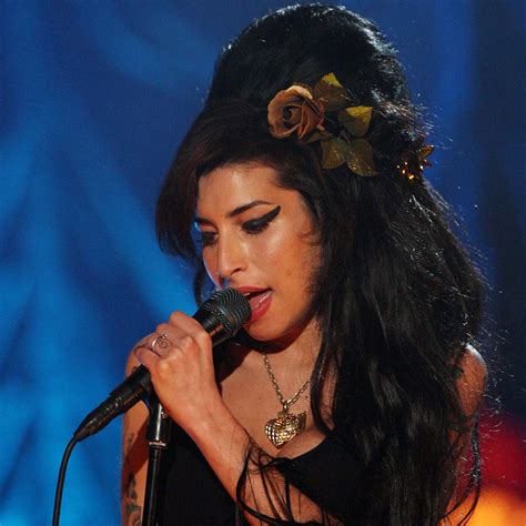 10 Things You Didnt Know About Amy Winehouse Vogue France